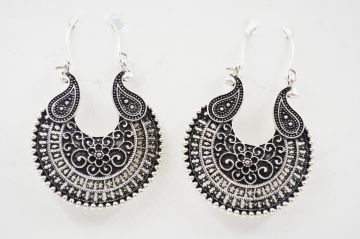 100100506 antique earrings-1
